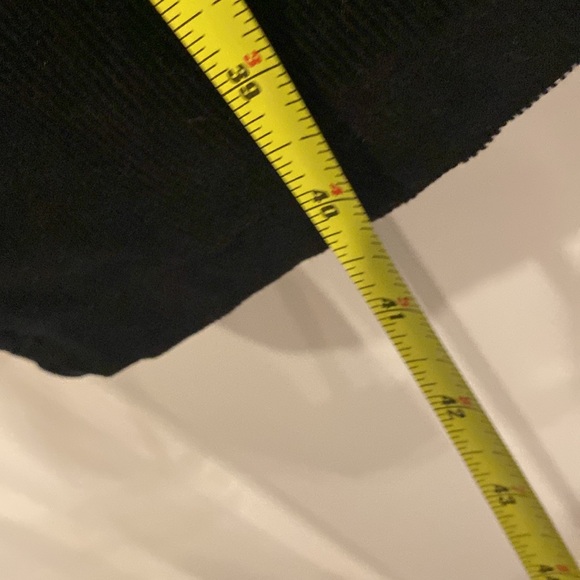 BDG / URBAN OUT. - NWT - pants: blk corduroy cargo, tie elastic waist, cuffs - L - Picture 7 of 16